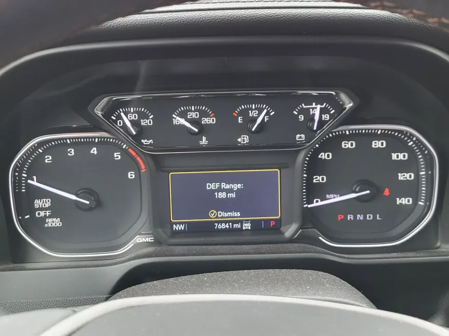 2021 GMC Sierra 1500 AT4 | Photo 13 of 24