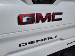 2026 GMC Sierra 1500 Denali | Thumbnail Photo 13 of 31
