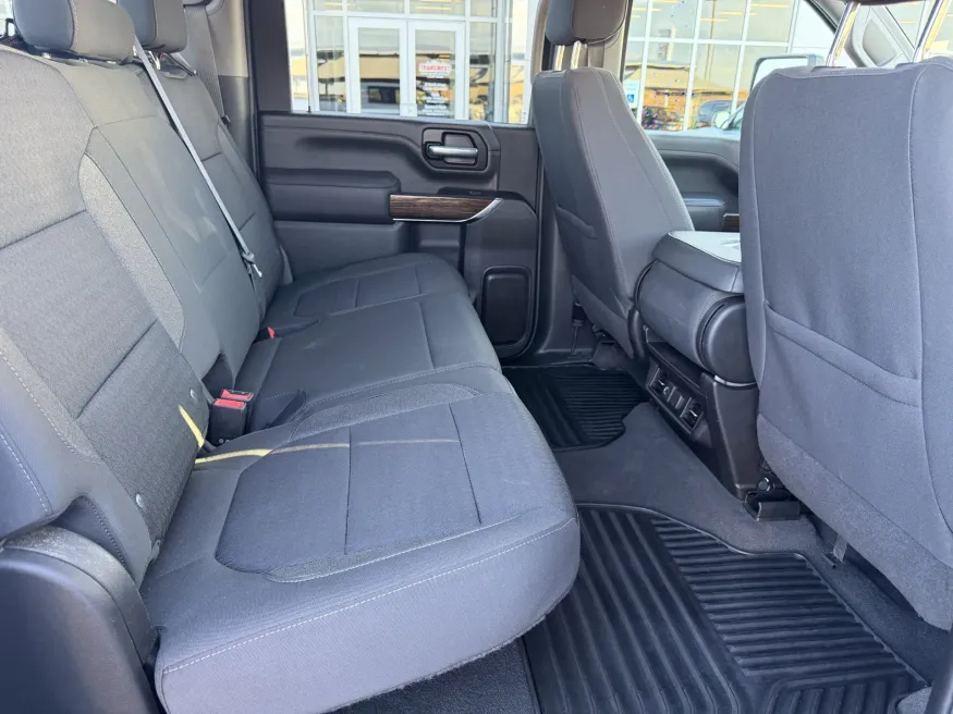 2022 GMC Sierra 2500HD SLE | Photo 8 of 18