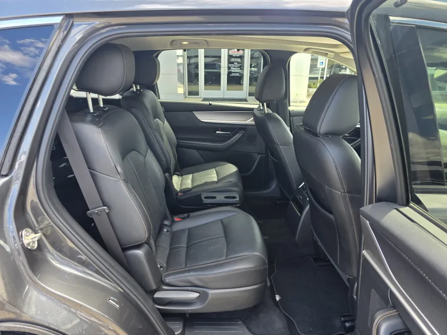 2024 Mazda CX-90 3.3 Turbo Premium | Photo 17 of 27
