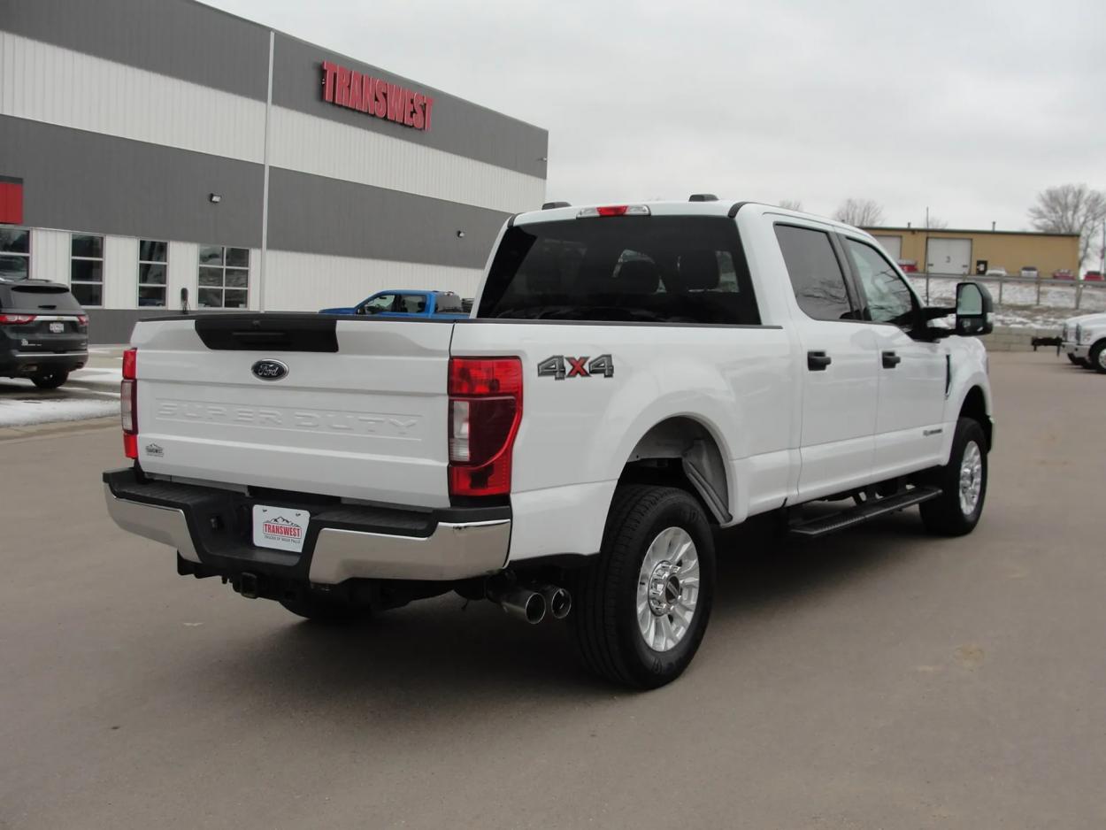 2022 Ford F-250 | Photo 5 of 13