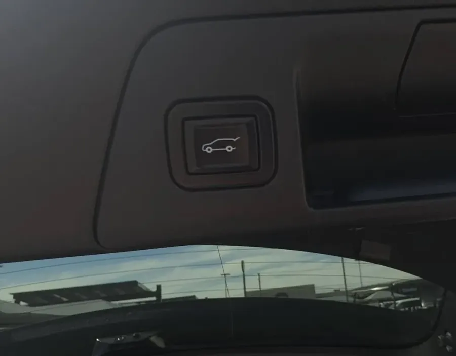 2021 Buick Envision | Photo 9 of 31
