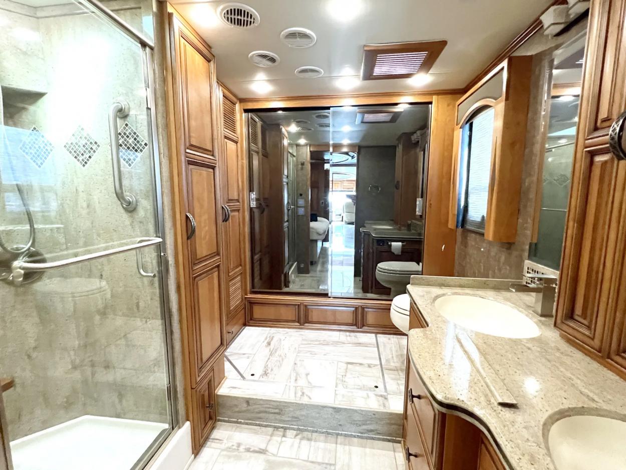 2015 Newmar London Aire 4553 | Photo 15 of 23