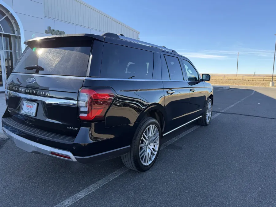 2024 Ford Expedition Max Limited | Photo 7 of 25