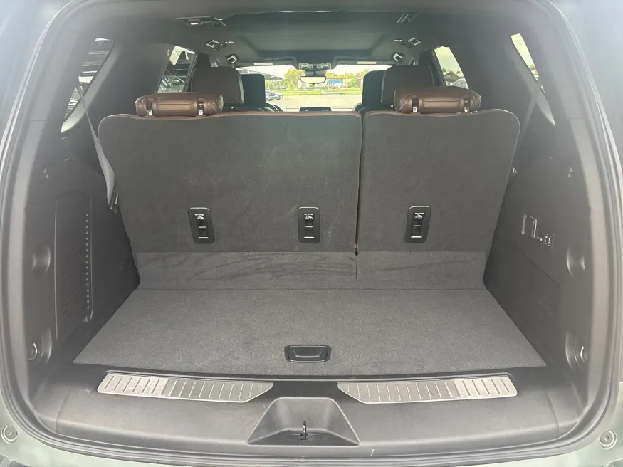 2023 Chevrolet Tahoe High Country | Photo 8 of 26