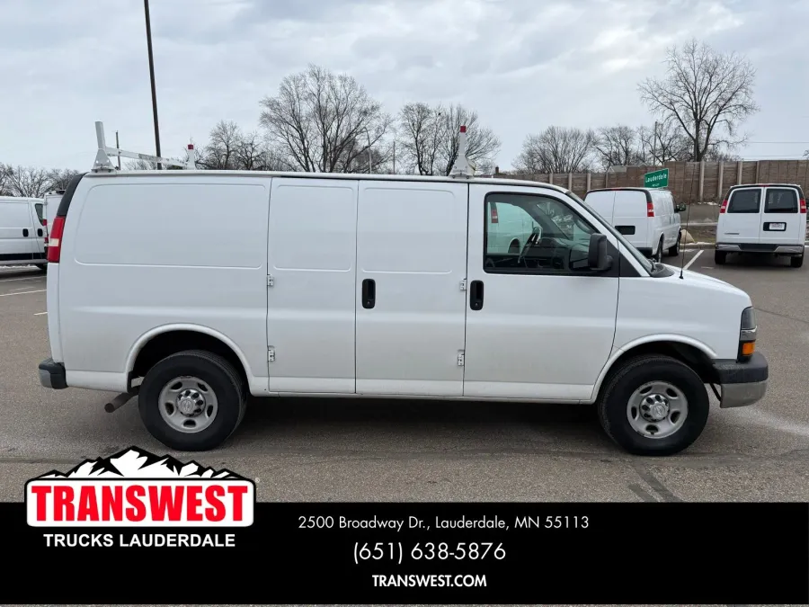 2015 Chevrolet Express 2500 Work Van | Photo 15 of 21