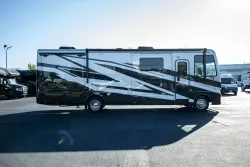 2026 Newmar Bay Star Sport 3225 | Thumbnail Photo 4 of 25