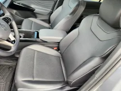 2023 Volkswagen ID.4 | Thumbnail Photo 8 of 22