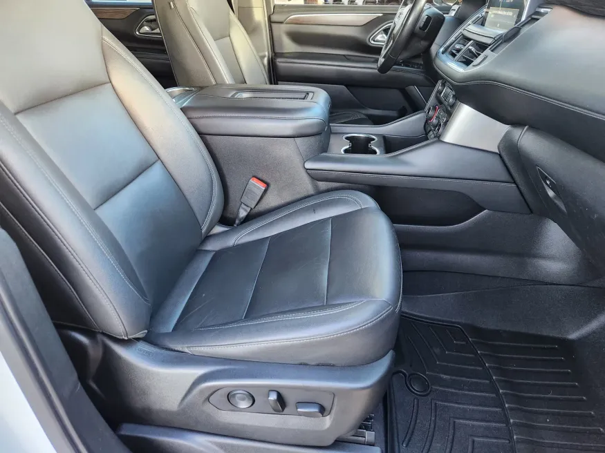 2021 Chevrolet Tahoe LT | Photo 18 of 29