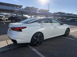 2024 Nissan Altima 2.5 SR | Thumbnail Photo 4 of 19