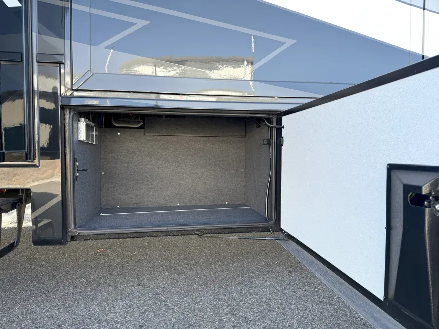 2026 Newmar Super Star 4159 | Photo 22 of 34