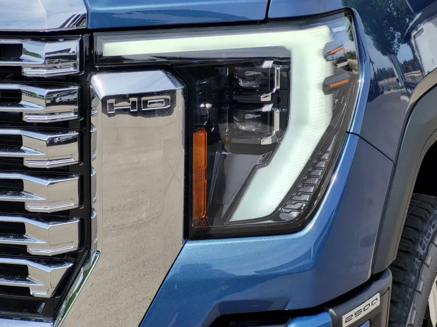 2026 GMC Sierra 2500HD Denali | Photo 7 of 25