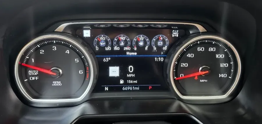 2021 Chevrolet Suburban | Photo 24 of 37