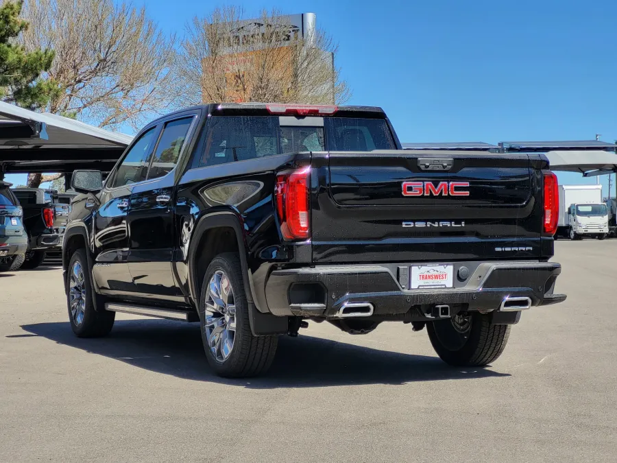 2026 GMC Sierra 1500 Denali | Photo 4 of 26