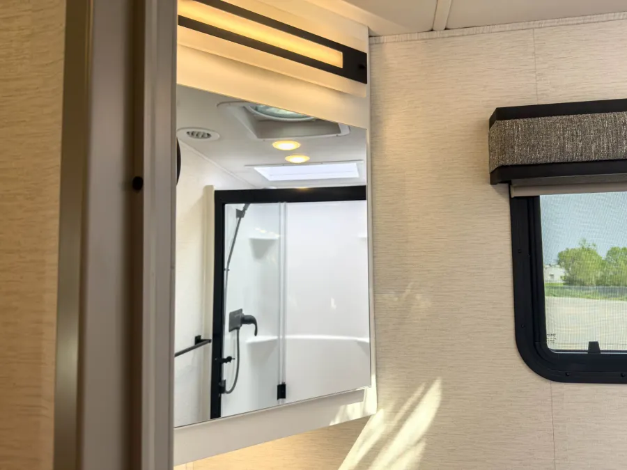 2026 Renegade Veracruz 32VDS | Photo 23 of 34