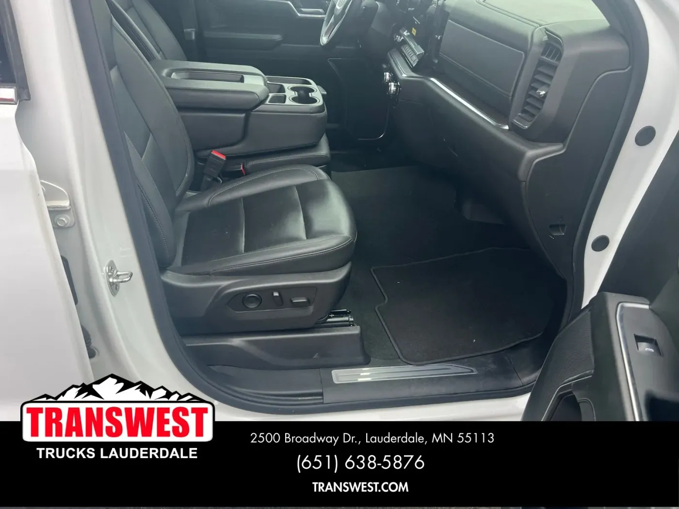 2025 GMC Sierra 1500 SLT | Photo 2 of 16