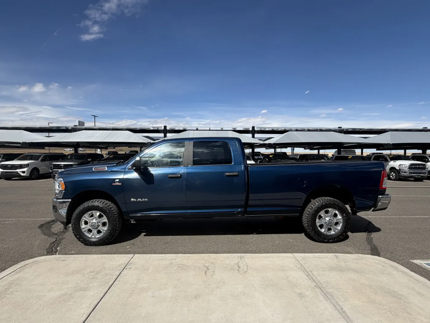 2022 RAM 2500 Big Horn | Photo 4 of 18