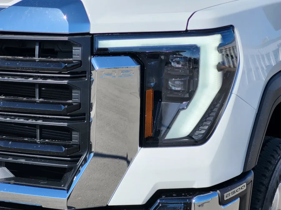2026 GMC Sierra 2500HD Pro | Photo 7 of 24