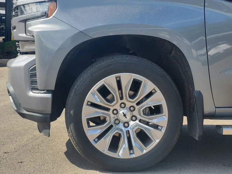2020 Chevrolet Silverado 1500 RST | Photo 8 of 24