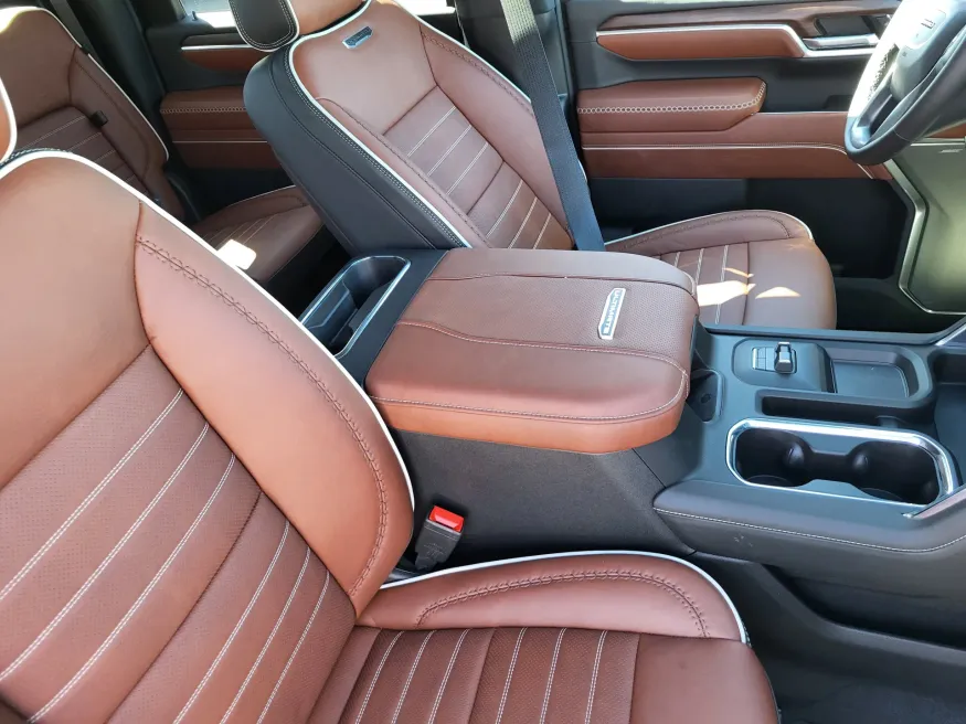2026 GMC Sierra 2500HD Denali Ultimate | Photo 12 of 25