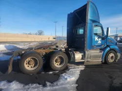 2018 Peterbilt 579 | Thumbnail Photo 4 of 12