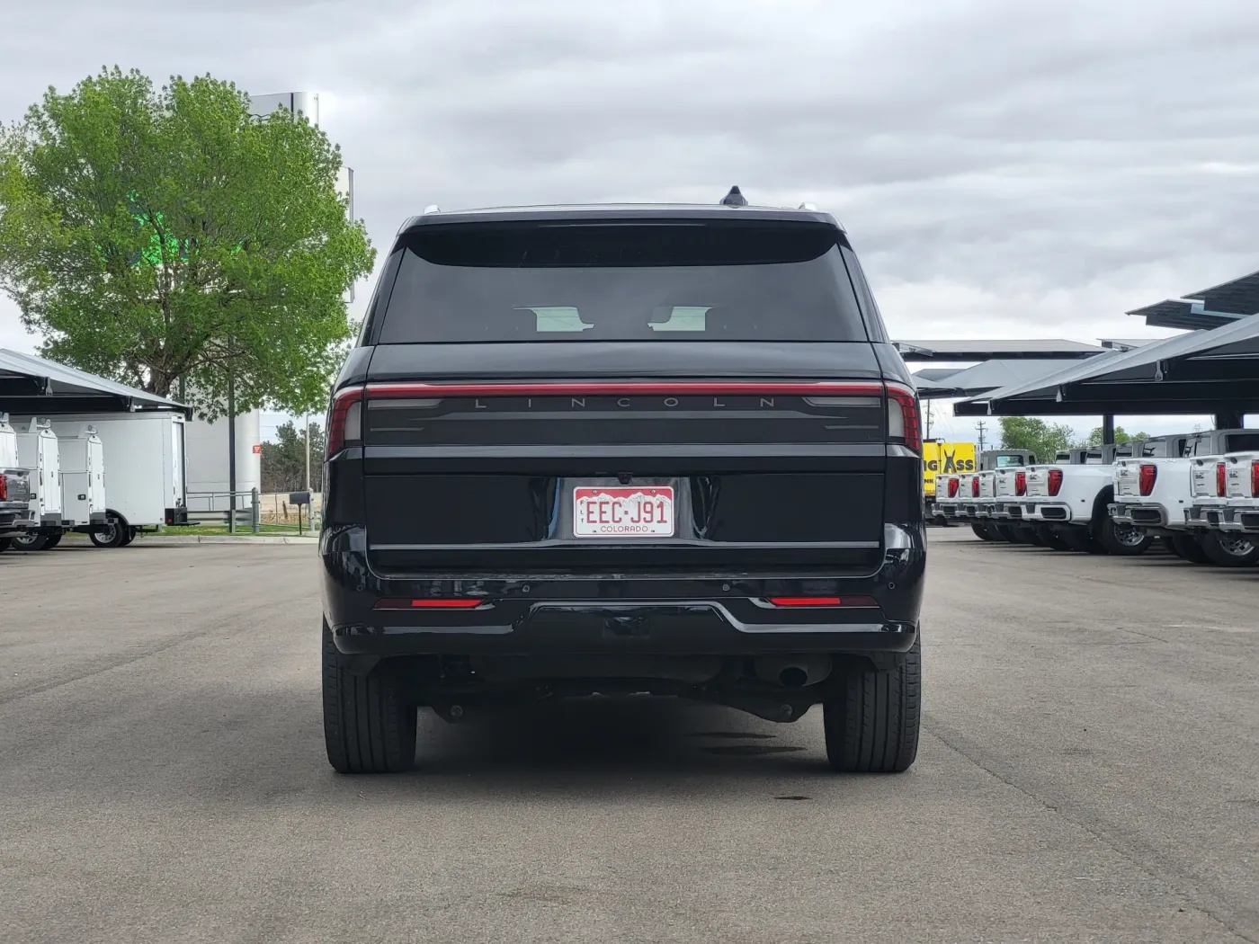 2025 Lincoln Navigator Reserve | Photo 5 of 26