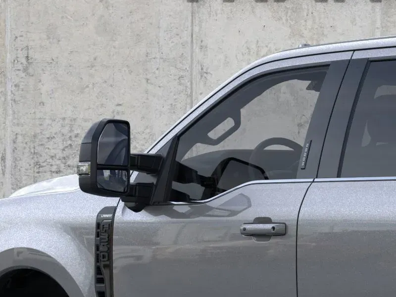 2025 Ford Super Duty F-350 | Photo 20 of 22