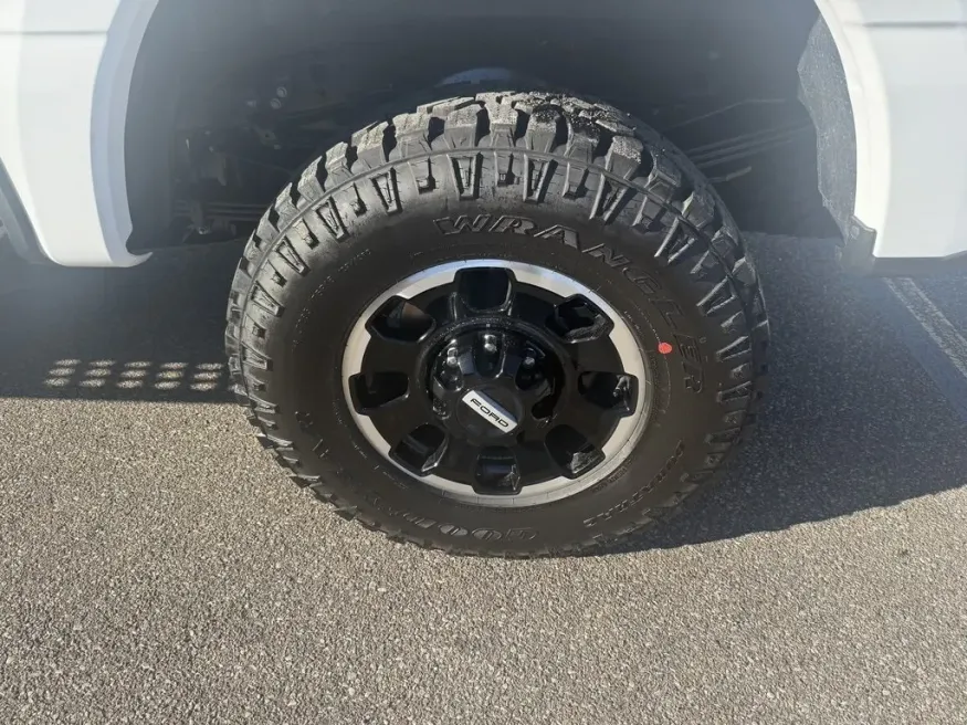 2026 Ford Super Duty F-350 | Photo 8 of 23