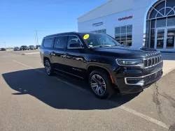 2025 Jeep Wagoneer L Base | Thumbnail Photo 1 of 34