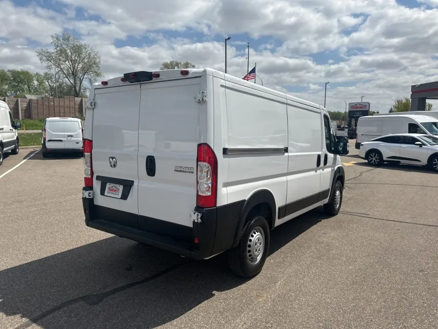 2025 RAM Promaster | Photo 3 of 15