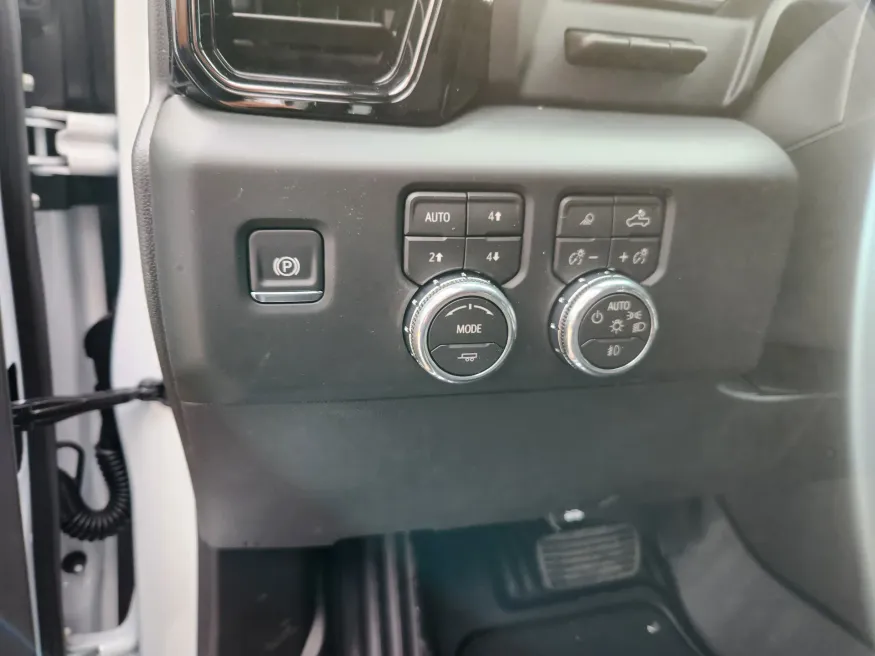 2026 GMC Sierra 1500 AT4 | Photo 6 of 30