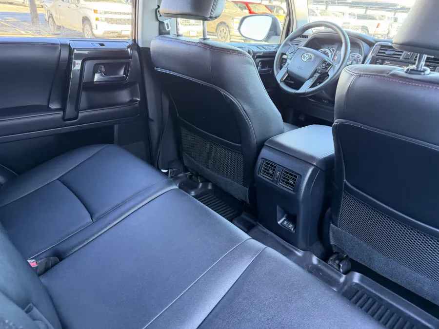 2022 Toyota 4Runner TRD Off Road Premium | Photo 10 of 19