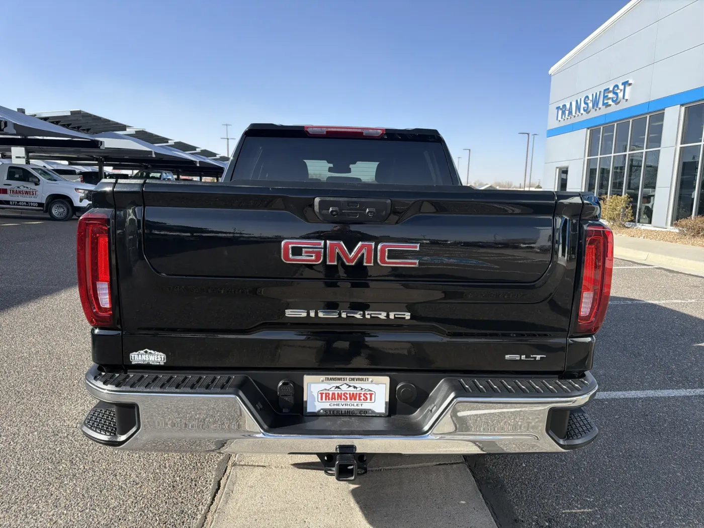2025 GMC Sierra 1500 SLT | Photo 4 of 20