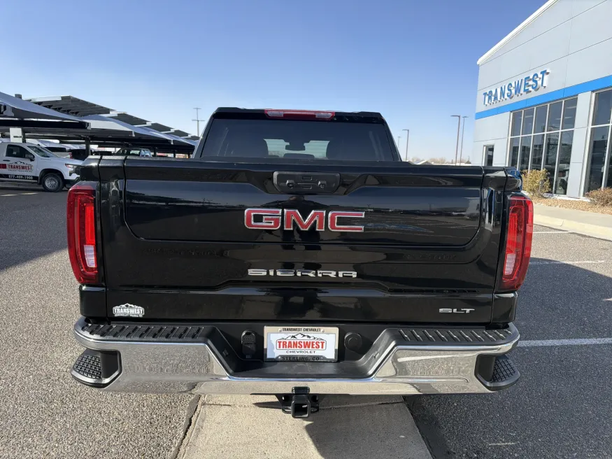 2025 GMC Sierra 1500 SLT | Photo 4 of 20