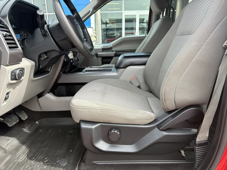 2020 Ford F-150 Lariat | Photo 14 of 20