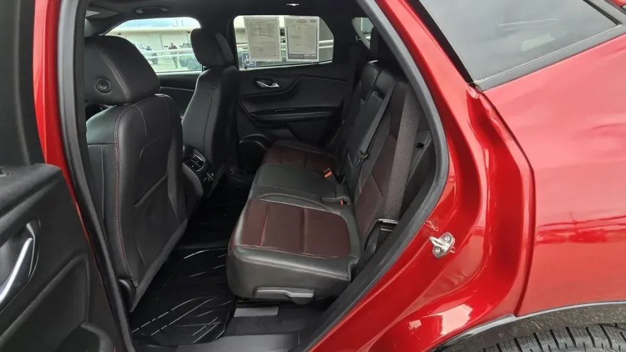 2023 Chevrolet Blazer | Photo 30 of 32