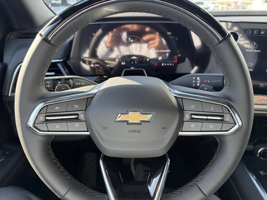 2026 Chevrolet Suburban Premier | Photo 22 of 26