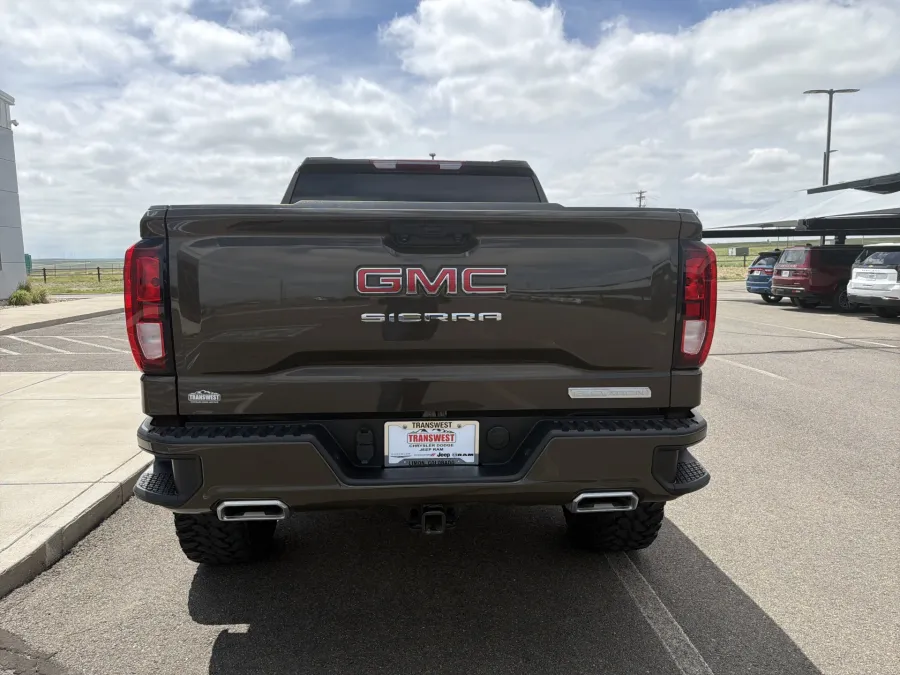 2024 GMC Sierra 1500 Elevation | Photo 6 of 22