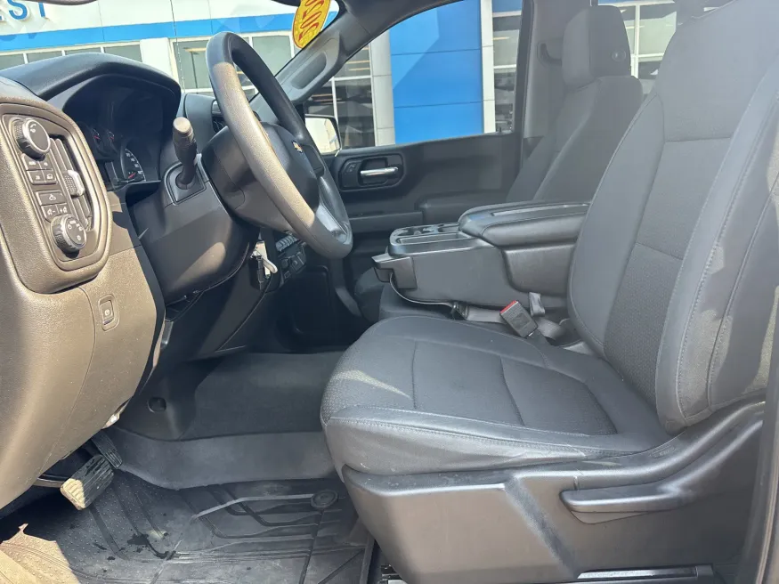 2020 Chevrolet Silverado 1500 Custom | Photo 12 of 18