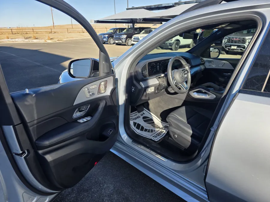 2022 Mercedes Benz GLE 350 | Photo 9 of 29