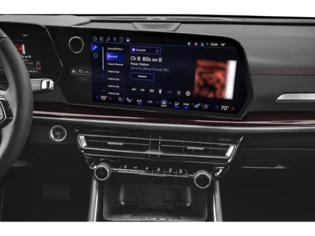 2024 Chevrolet Traverse | Photo 6 of 13