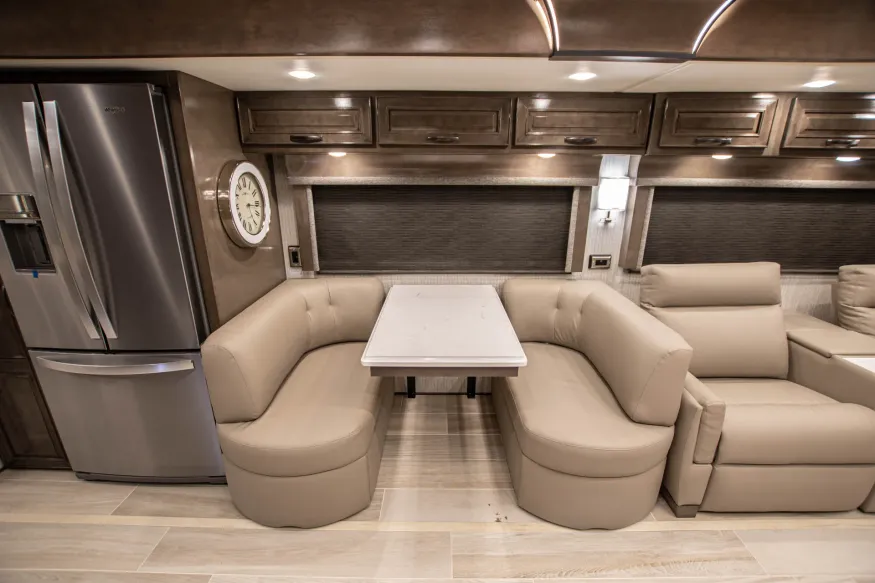 2026 Newmar Dutch Star 4369 | Photo 11 of 25