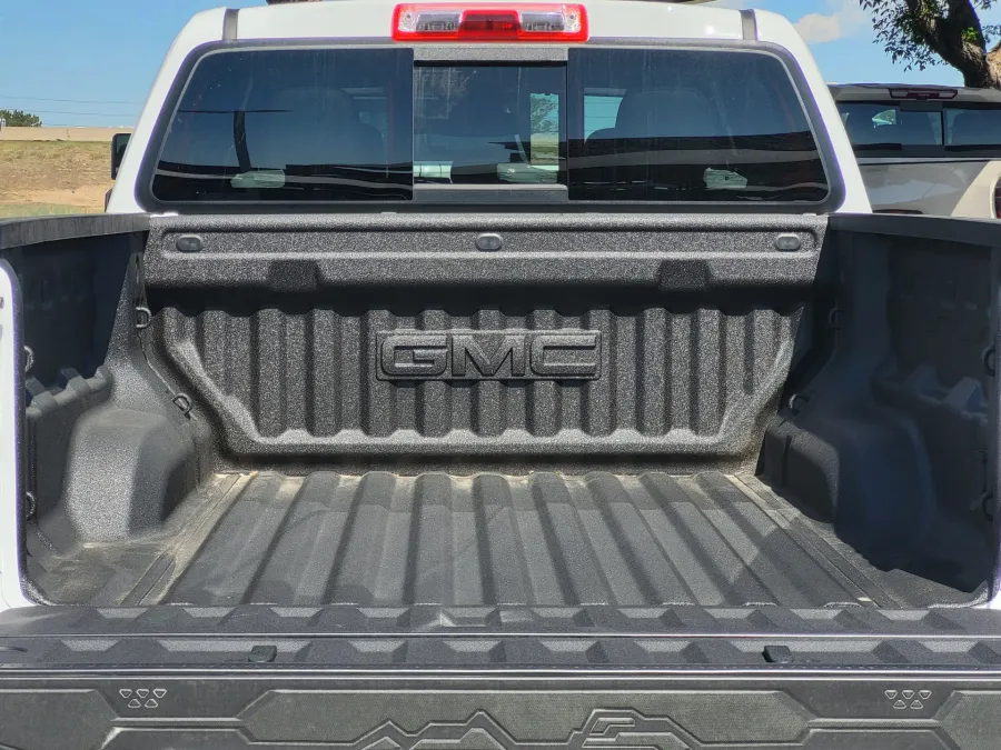 2026 GMC Canyon 4WD Elevation | Photo 25 of 26