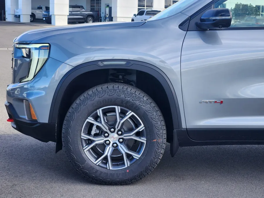 2026 GMC Acadia AT4 | Photo 4 of 22