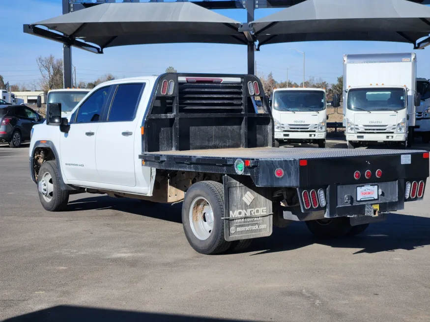 2025 GMC Sierra 3500HD CC Pro | Photo 2 of 5