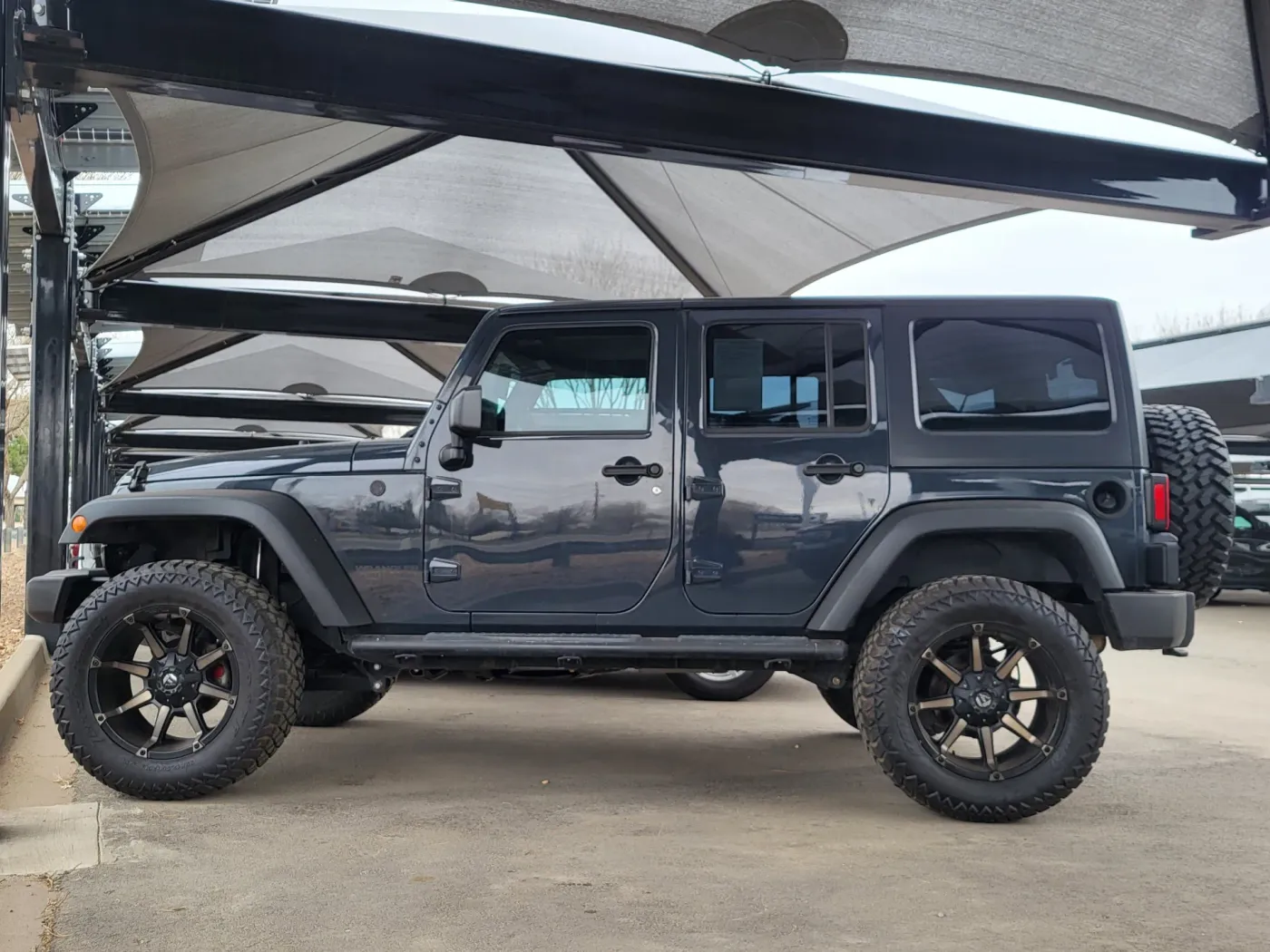 2016 Jeep Wrangler Unlimited | Photo 3 of 5
