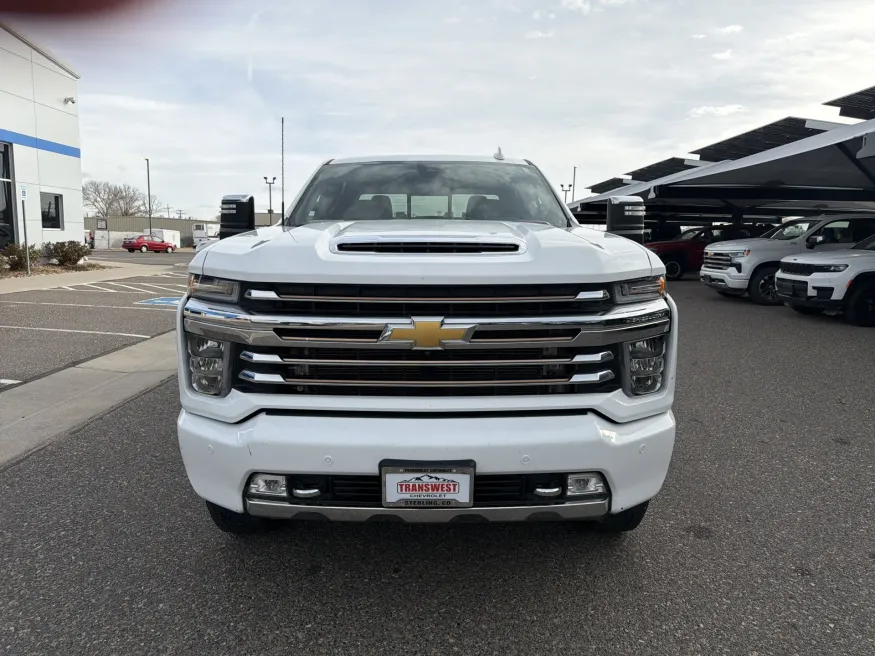 2022 Chevrolet Silverado 2500HD High Country | Photo 8 of 22