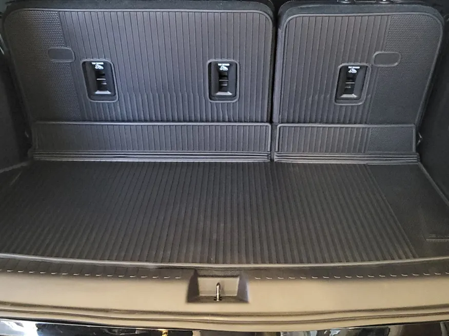 2026 GMC Acadia Denali Ultimate | Photo 25 of 26