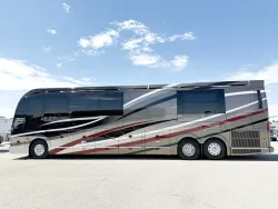 2023 Emerald Prevost H3-45 Double Slide | Thumbnail Photo 5 of 15