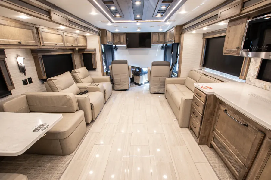 2026 Tiffin Allegro Red 37BA | Photo 11 of 27